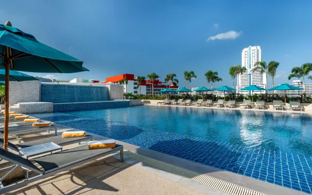 M Social (ex. Millennium Resort Patong Phuket)